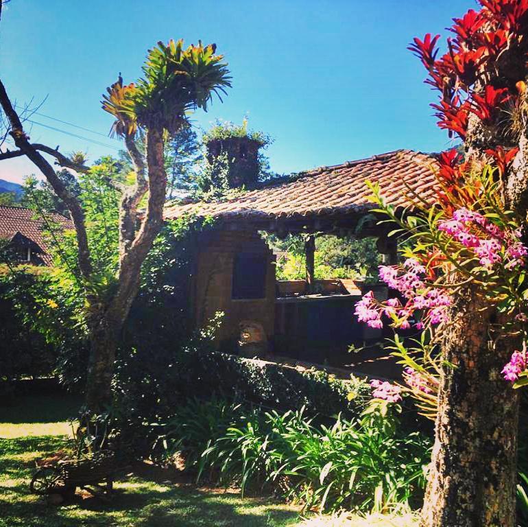 Pinheiros Do Rocio Hotel Petropolis  Bagian luar foto